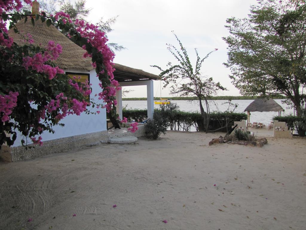 Bazouk Du Saloum Ecolodge Mar Lodj Rom bilde